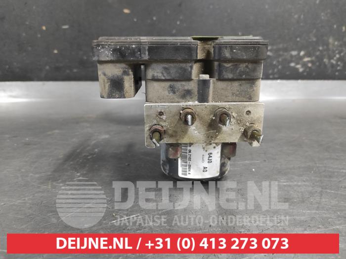 Begagnade ABS-pump Suzuki Grand Vitara II (JT) 1.6 16V Pris på förfrågan erbjuds av V.Deijne Jap.Auto-onderdelen BV