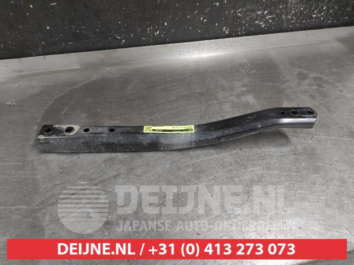 Begagnade Underram Suzuki Swift (ZCE/ZDE) 1.2 VVT 12V Hybrid Pris på förfrågan erbjuds av V.Deijne Jap.Auto-onderdelen BV