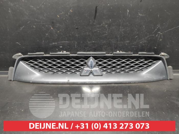 Używane Grill Mitsubishi ASX 1.6 MIVEC 16V Cena na żądanie oferowane przez V.Deijne Jap.Auto-onderdelen BV