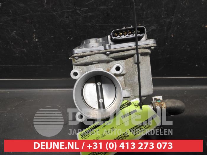 Gebrauchte Drosselklappengehäuse Toyota Yaris II (P9) 1.33 16V Dual VVT-I Preis auf Anfrage angeboten von V.Deijne Jap.Auto-onderdelen BV