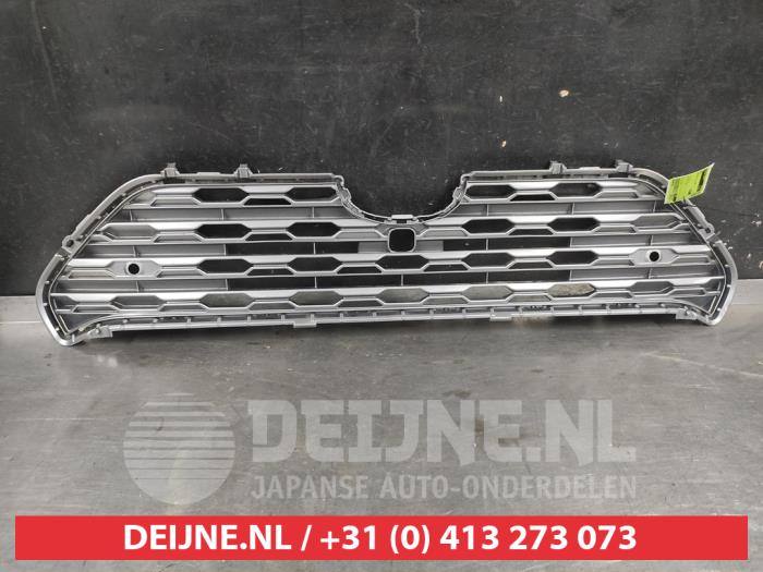 Begagnade Grill Toyota RAV4 (A5) 2.5 Hybrid 16V AWD Pris på förfrågan erbjuds av V.Deijne Jap.Auto-onderdelen BV
