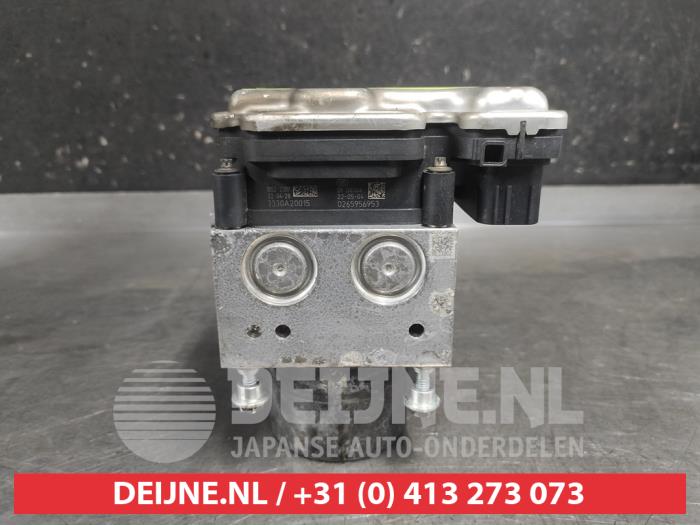 Begagnade ABS-pump Nissan Qashqai (J12) 1.3 DIG-T MHEV 16V Pris på förfrågan erbjuds av V.Deijne Jap.Auto-onderdelen BV