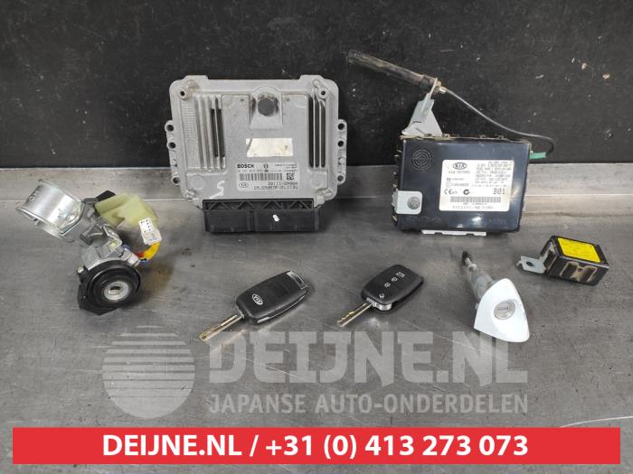 Engine management computer Kia Pro cee'd (JDB3), 2013 / 2018 1.6 CRDi 16V VGT, Hatchback, 2-dr, Diesel, 1.582cc, 81kW (110pk), FWD, D4FB, 2013-03 / 2018-07, JDB3D5; JDB3D6; JDB3D8; JDB3DE; JDB3DF; JDB3DH (Used)