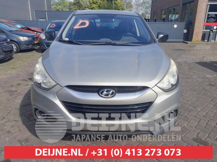 Używane Maska Hyundai iX35 (LM) 1.7 CRDi 16V Cena € 150,00 Procedura marży oferowane przez V.Deijne Jap.Auto-onderdelen BV