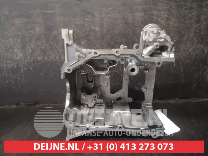 Usagé Couvercle carter Nissan Qashqai (J12) 1.5 E-Power 16V Prix sur demande proposé par V.Deijne Jap.Auto-onderdelen BV