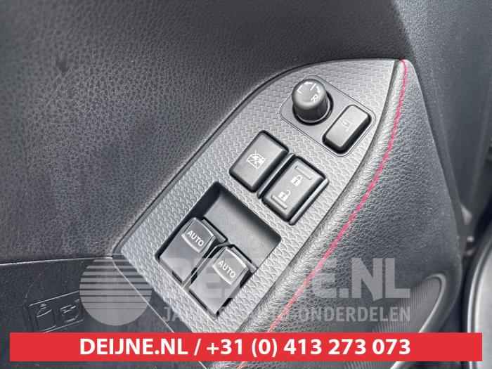 Usados Interruptor combinado de ventanillas Subaru BRZ (ZC6) 2.0 16V Precio de solicitud ofrecido por V.Deijne Jap.Auto-onderdelen BV