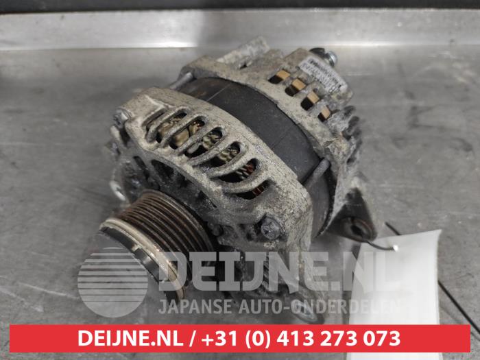 Begagnade Dynamo Nissan Micra (K13) 1.2 12V DIG-S Pris på förfrågan erbjuds av V.Deijne Jap.Auto-onderdelen BV