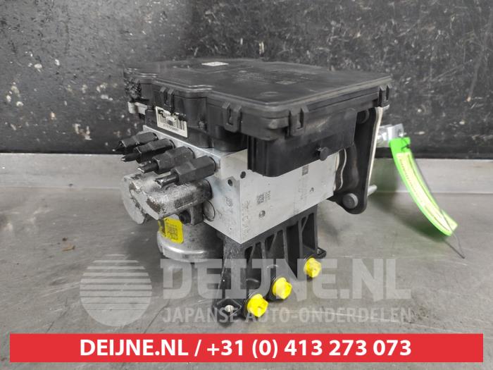 Usagé Servo frein Kia Niro II (SG2) e-Niro 64.8 kWh Prix sur demande proposé par V.Deijne Jap.Auto-onderdelen BV