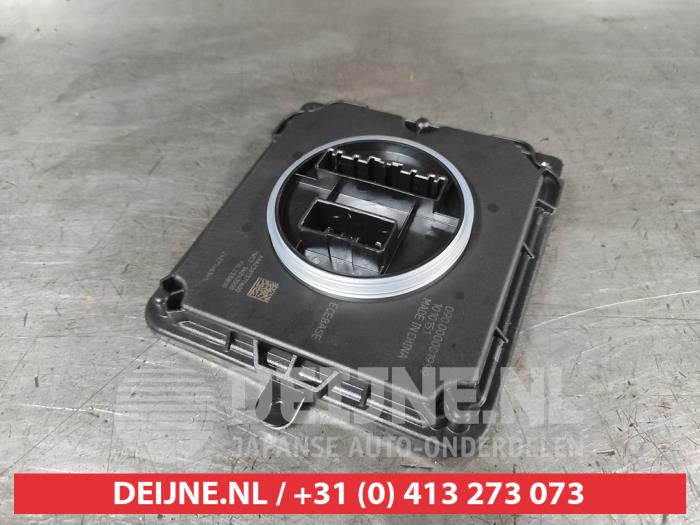 Używane Modułowy reflektor LED Kia EV3 (SV1) 58.3/81.4 kWh Cena na żądanie oferowane przez V.Deijne Jap.Auto-onderdelen BV