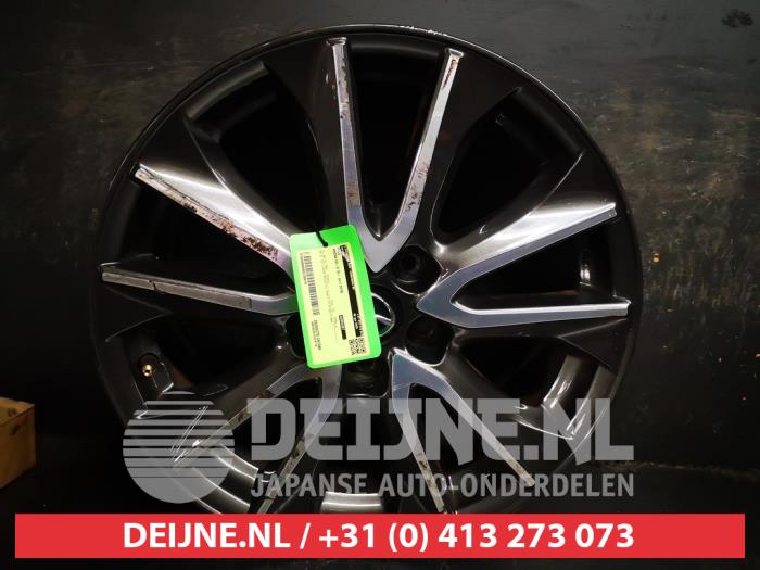Używane Obrecz Mazda CX-3 (DJ/DK) 2.0 SkyActiv-G 120 Cena na żądanie oferowane przez V.Deijne Jap.Auto-onderdelen BV