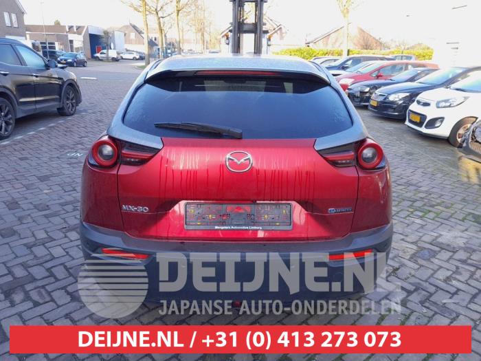 Używane Tylna klapa Mazda MX-30 e-SkyActiv 145 Cena na żądanie oferowane przez V.Deijne Jap.Auto-onderdelen BV