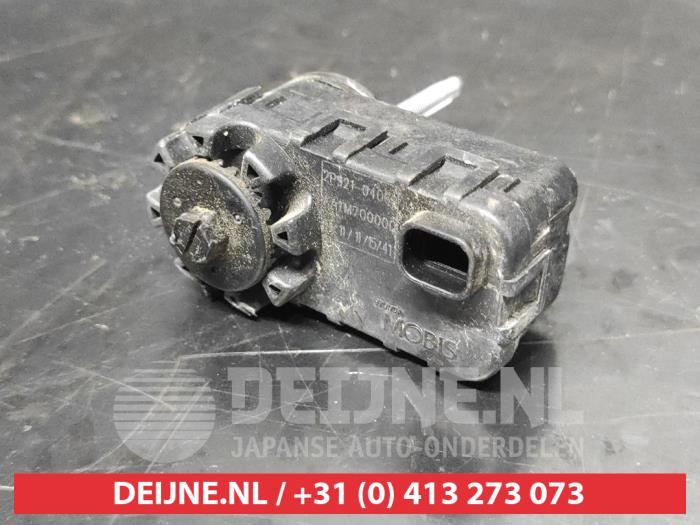 Używane Silnik reflektora Kia Sorento II (XM) 2.2 CRDi 16V VGT 4x4 Cena na żądanie oferowane przez V.Deijne Jap.Auto-onderdelen BV