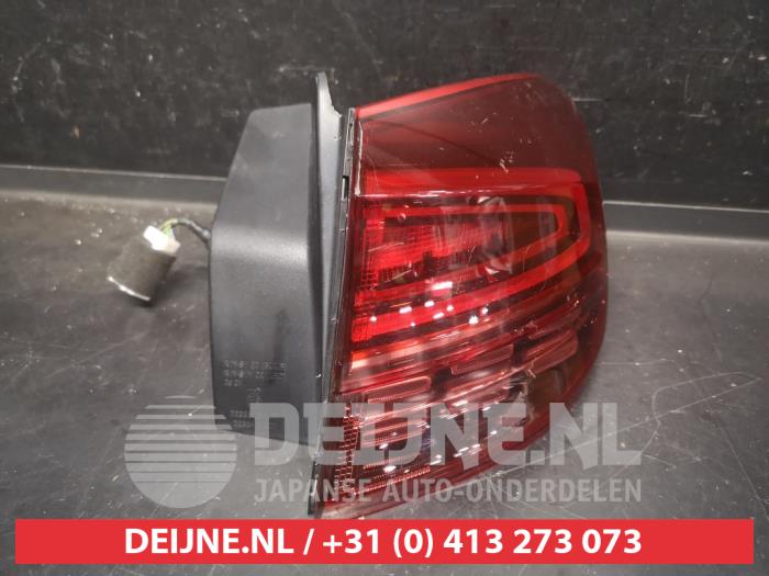 Begagnade Baklykta, höger Kia Ceed Sportswagon (CDF) 1.0i T-GDi 12V Pris € 150,00 Marginaltabell erbjuds av V.Deijne Jap.Auto-onderdelen BV