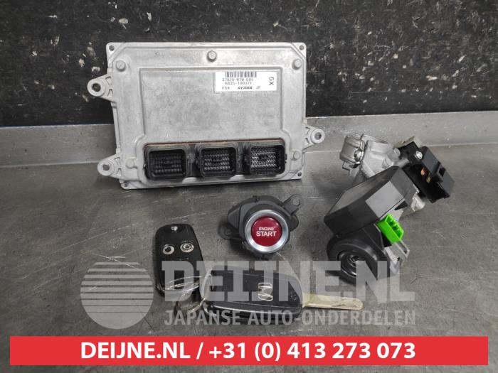 Used Engine management computer Honda CR-Z (ZF1) 1.5 Hybrid 16V Price on request offered by V.Deijne Jap.Auto-onderdelen BV
