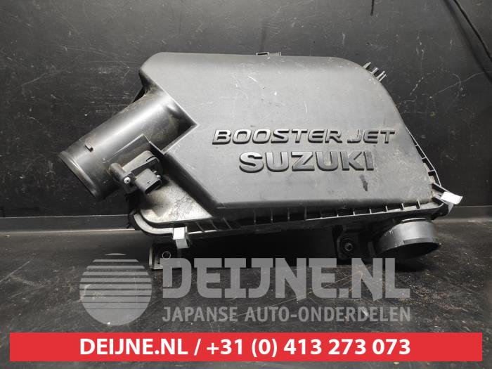 Begagnade Luftfilterhus Suzuki Swift (ZC/ZD) Pris på förfrågan erbjuds av V.Deijne Jap.Auto-onderdelen BV