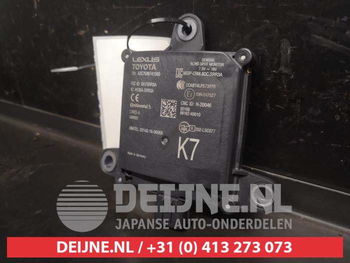 Begagnade Dödvinkelsensor Toyota Yaris IV (P21/PA1/PH1) 1.5 12V Hybrid 115 Pris på förfrågan erbjuds av V.Deijne Jap.Auto-onderdelen BV