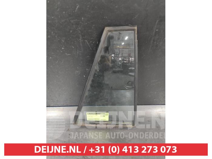 Usados Ventanilla triangular derecha detrás Suzuki Grand Vitara II (JT) 2.0 16V Precio € 35,00 Norma de margen ofrecido por V.Deijne Jap.Auto-onderdelen BV