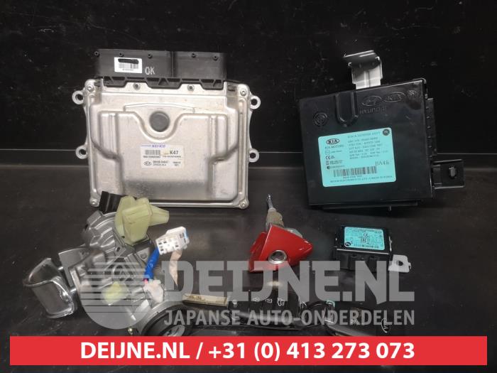 Used Engine management computer Kia Stonic (YB) 1.0i T-GDi 12V Price on request offered by V.Deijne Jap.Auto-onderdelen BV