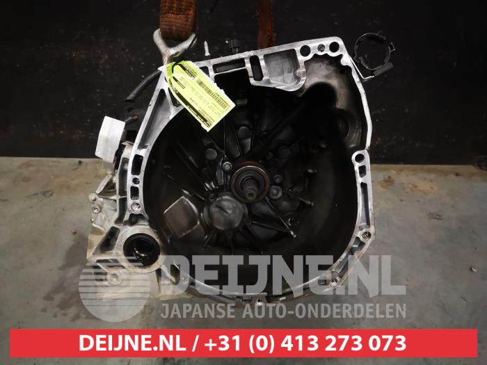 Getriebe Nissan Qashqai (J11), 2013 / 2021 1.2 DIG-T 16V, SUV, Benzin, 1.197cc, 85kW (116pk), FWD, HRA2DDT, 2013-11 / 2018-08, J11D (Gebraucht)