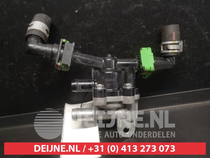 Gebrauchte Thermostatgehäuse Mitsubishi Outlander (GF/GG) 2.0 16V PHEV 4x4 Preis auf Anfrage angeboten von V.Deijne Jap.Auto-onderdelen BV
