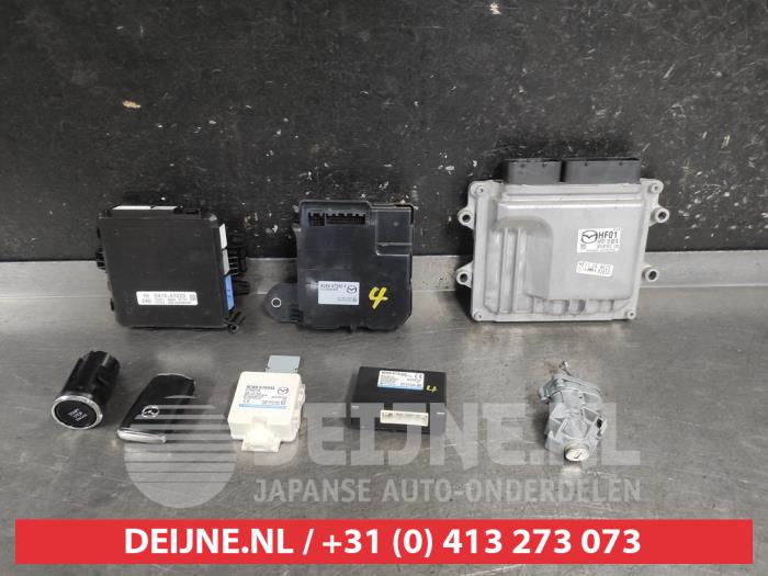Used Engine management computer Mazda 3 (BP) 2.0 SkyActiv-X 180 M Hybrid 16V Price on request offered by V.Deijne Jap.Auto-onderdelen BV