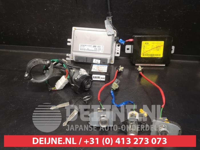 Used Engine management computer Kia Sportage (JE) 2.7 V6 24V 4x4 Price on request offered by V.Deijne Jap.Auto-onderdelen BV