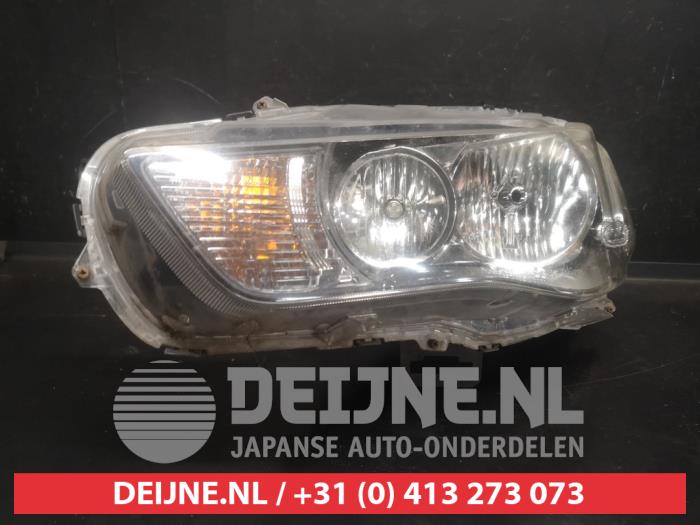 Używane Reflektor lewy Mitsubishi Outlander (CW) 2.0 16V 4x2 Cena na żądanie oferowane przez V.Deijne Jap.Auto-onderdelen BV