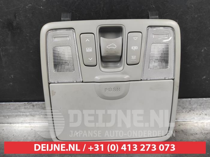 Begagnade Innerbelysning, fram Kia Cee'd Sportswagon (JDC5) 1.4i CVVT 16V Pris € 35,00 Marginaltabell erbjuds av V.Deijne Jap.Auto-onderdelen BV