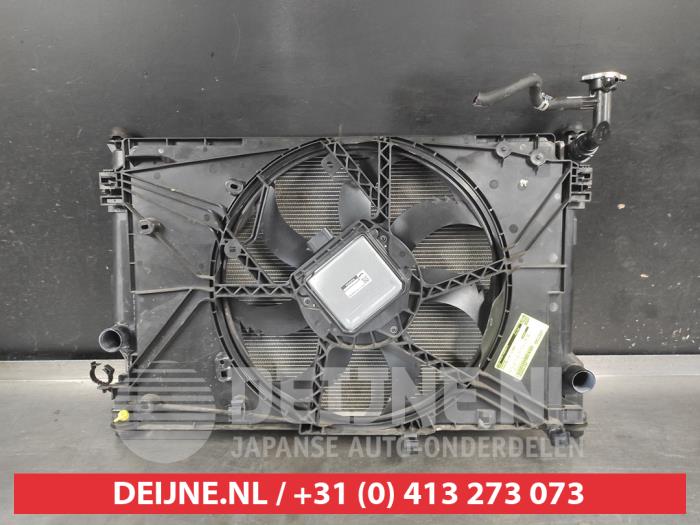 Gebrauchte Kühler Toyota RAV4 (A5) 2.5 Hybrid 16V AWD Preis auf Anfrage angeboten von V.Deijne Jap.Auto-onderdelen BV