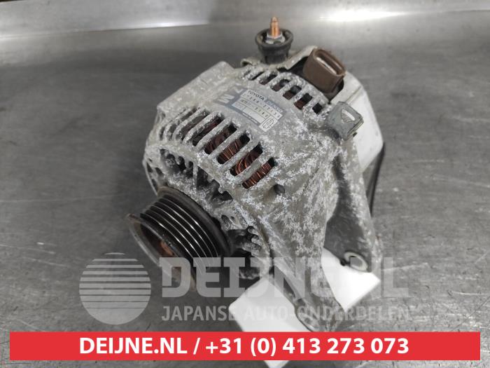 Begagnade Dynamo Toyota RAV4 (A2) 1.8 16V VVT-i 4x2 Pris på förfrågan erbjuds av V.Deijne Jap.Auto-onderdelen BV