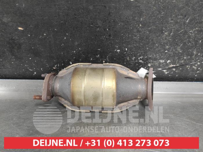 Usagé Catalyseur Kia Carens III (FG) 2.0i CVVT 16V Prix sur demande proposé par V.Deijne Jap.Auto-onderdelen BV