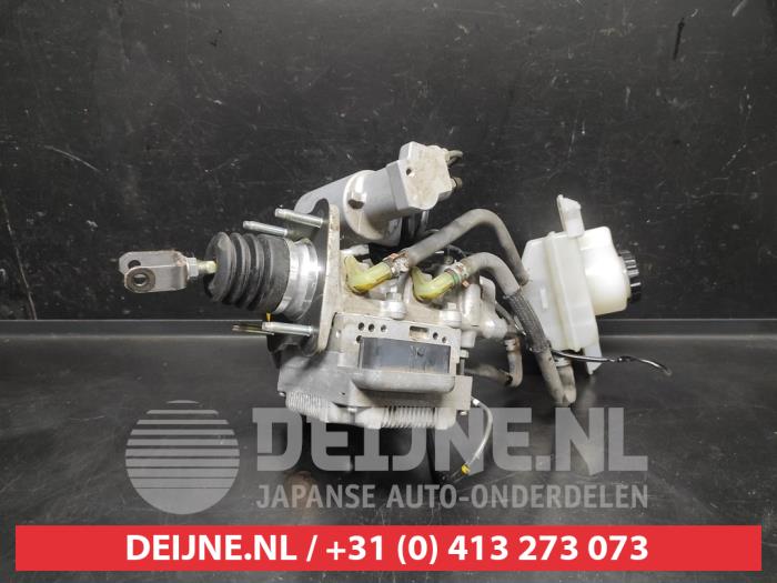 Usagé Servo frein Toyota Prius (ZVW3) 1.8 16V Prix € 300,00 Règlement à la marge proposé par V.Deijne Jap.Auto-onderdelen BV