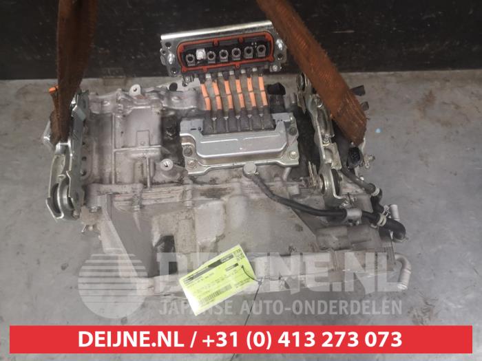 Getriebe Toyota C-HR (X1,X5), 2016 2.0 16V Hybrid, SUV, Elektrisch Benzin, 1.987cc, 135kW (184pk), FWD, M20AFXS, 2019-10, MAXH10 (Gebraucht)