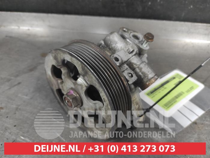 Usagé Pompe de direction Honda FR-V (BE) 2.0 16V Prix sur demande proposé par V.Deijne Jap.Auto-onderdelen BV