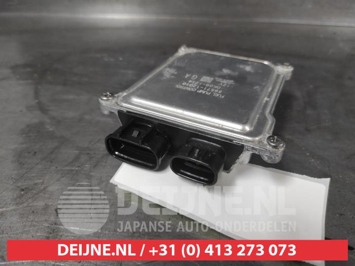 Usados Módulo bomba de combustible Toyota C-HR (X1,X5) 2.0 16V Hybrid Precio de solicitud ofrecido por V.Deijne Jap.Auto-onderdelen BV