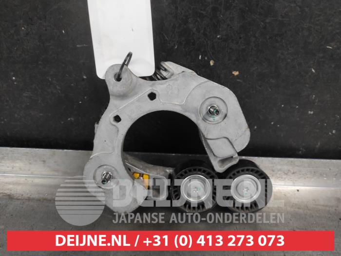 Usados Tensor correa múltiple Hyundai Tucson (NX) 1.6 T-GDI HEV Precio de solicitud ofrecido por V.Deijne Jap.Auto-onderdelen BV