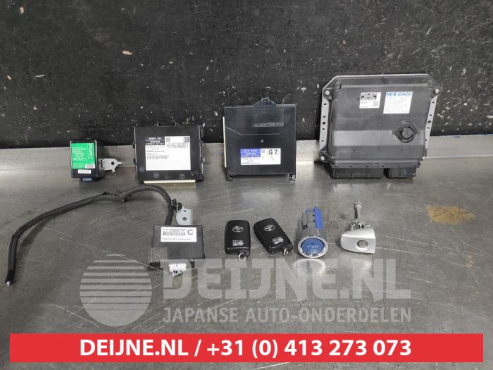Used Engine management computer Toyota Prius Plus (ZVW4) 1.8 Hybrid 16V Price on request offered by V.Deijne Jap.Auto-onderdelen BV