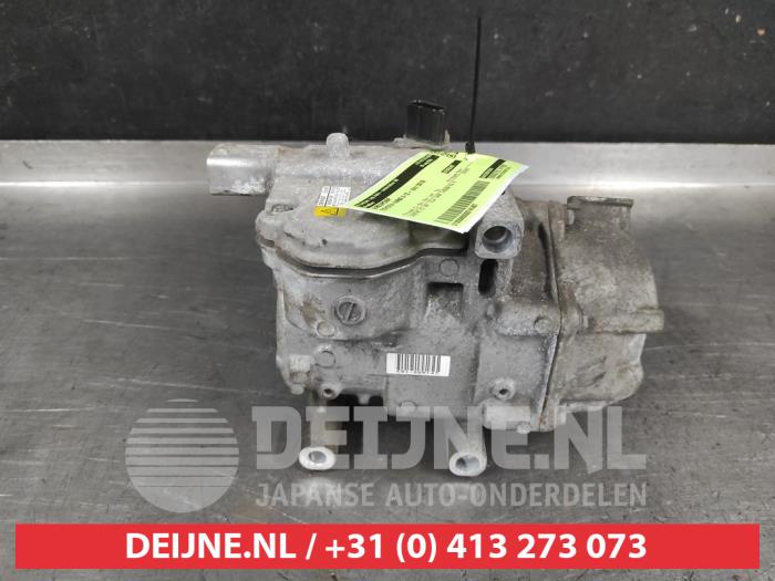 Usagé Compresseur de clim Toyota Yaris III (P13) 1.5 16V Hybrid Prix sur demande proposé par V.Deijne Jap.Auto-onderdelen BV