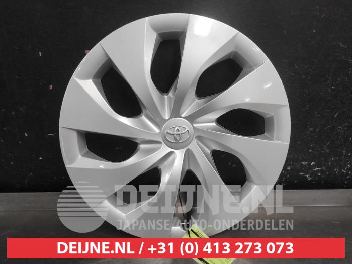 Toyota Yaris Cross Radkappen Vorrat