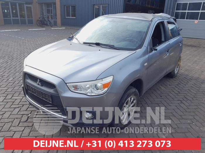Używane Reflektor lewy Mitsubishi ASX 1.6 MIVEC 16V Cena na żądanie oferowane przez V.Deijne Jap.Auto-onderdelen BV