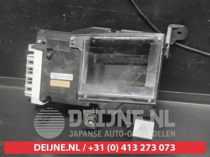 Gebrauchte Frontscheibenanzeige Toyota Prius Plus (ZVW4) 1.8 Hybrid 16V Preis auf Anfrage angeboten von V.Deijne Jap.Auto-onderdelen BV