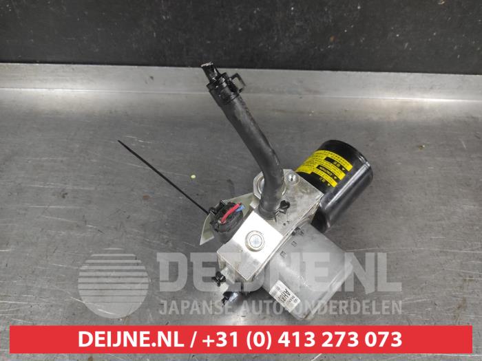 Używane Pompa hamulcowa Kia Niro I (DE) 1.6 GDI Hybrid Cena na żądanie oferowane przez V.Deijne Jap.Auto-onderdelen BV