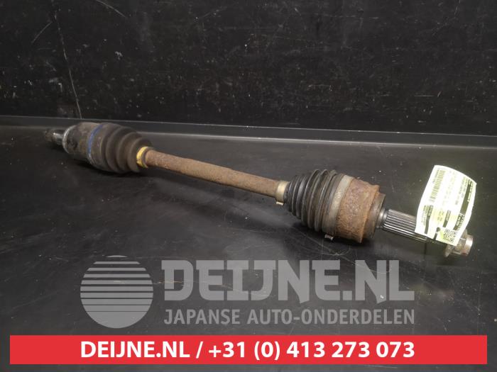 Gebrauchte Antriebswelle links vorne Mitsubishi Lancer Sports Sedan (CY/CZ) 1.5 MIVEC 16V Preis auf Anfrage angeboten von V.Deijne Jap.Auto-onderdelen BV