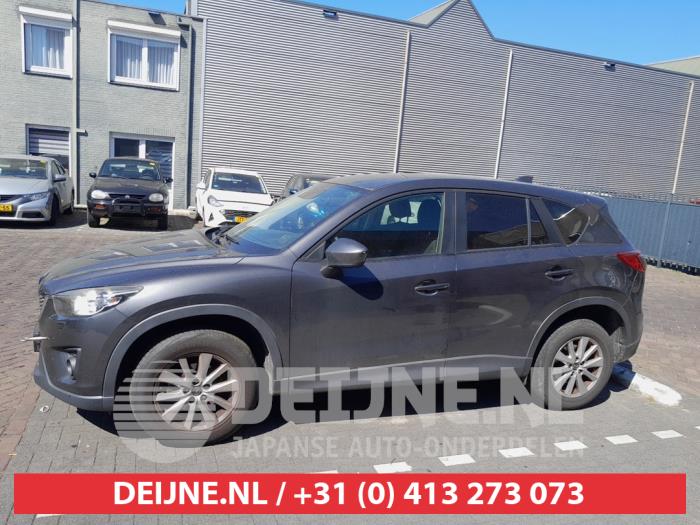 Usados Ventanilla triangular izquierda detrás Mazda CX-5 I (KE,GH) 2.2 SkyActiv-D 16V 2WD Precio de solicitud ofrecido por V.Deijne Jap.Auto-onderdelen BV