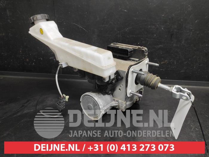 Usagé Assistant de freinage Kia Niro I (DE) E-Niro 64 kWh Prix sur demande proposé par V.Deijne Jap.Auto-onderdelen BV