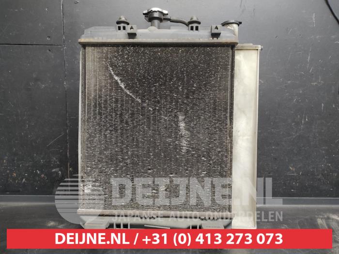 Used Radiator Toyota Aygo (B10) 1.0 12V VVT-i Price € 35,36 Margin scheme offered by V.Deijne Jap.Auto-onderdelen BV