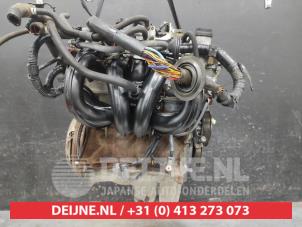 Engine from a Toyota Yaris (P1) 1.3 16V VVT-i 2005