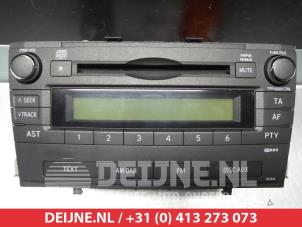 Used Radio Toyota Avensis (T27) 2.0 16V VVT-i Price € 150,00 Margin scheme offered by V.Deijne Jap.Auto-onderdelen BV