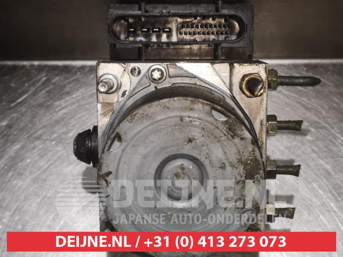 Gebrauchte ABS Pumpe Subaru Forester (SG) 2.0 16V X Preis € 75,00 Margenregelung angeboten von V.Deijne Jap.Auto-onderdelen BV