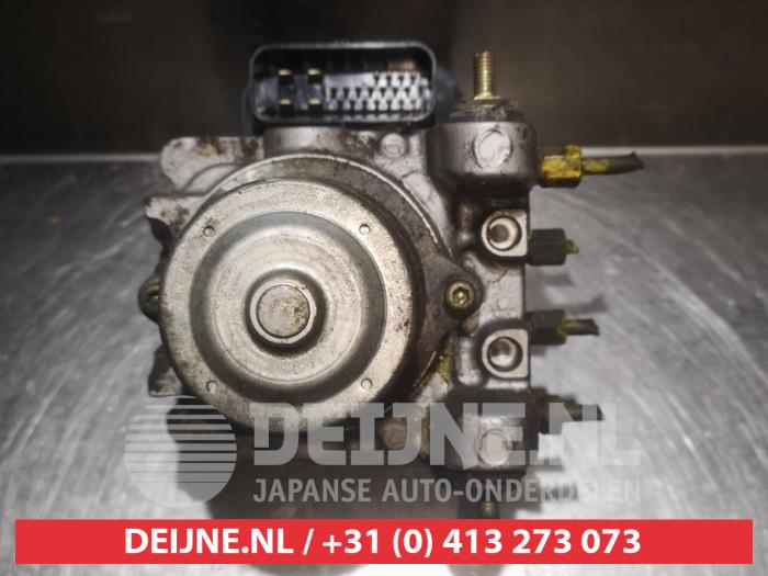 Używane Pompa ABS Honda Stream I (RN) 2.0 16V VTEC Cena € 150,00 Procedura marży oferowane przez V.Deijne Jap.Auto-onderdelen BV